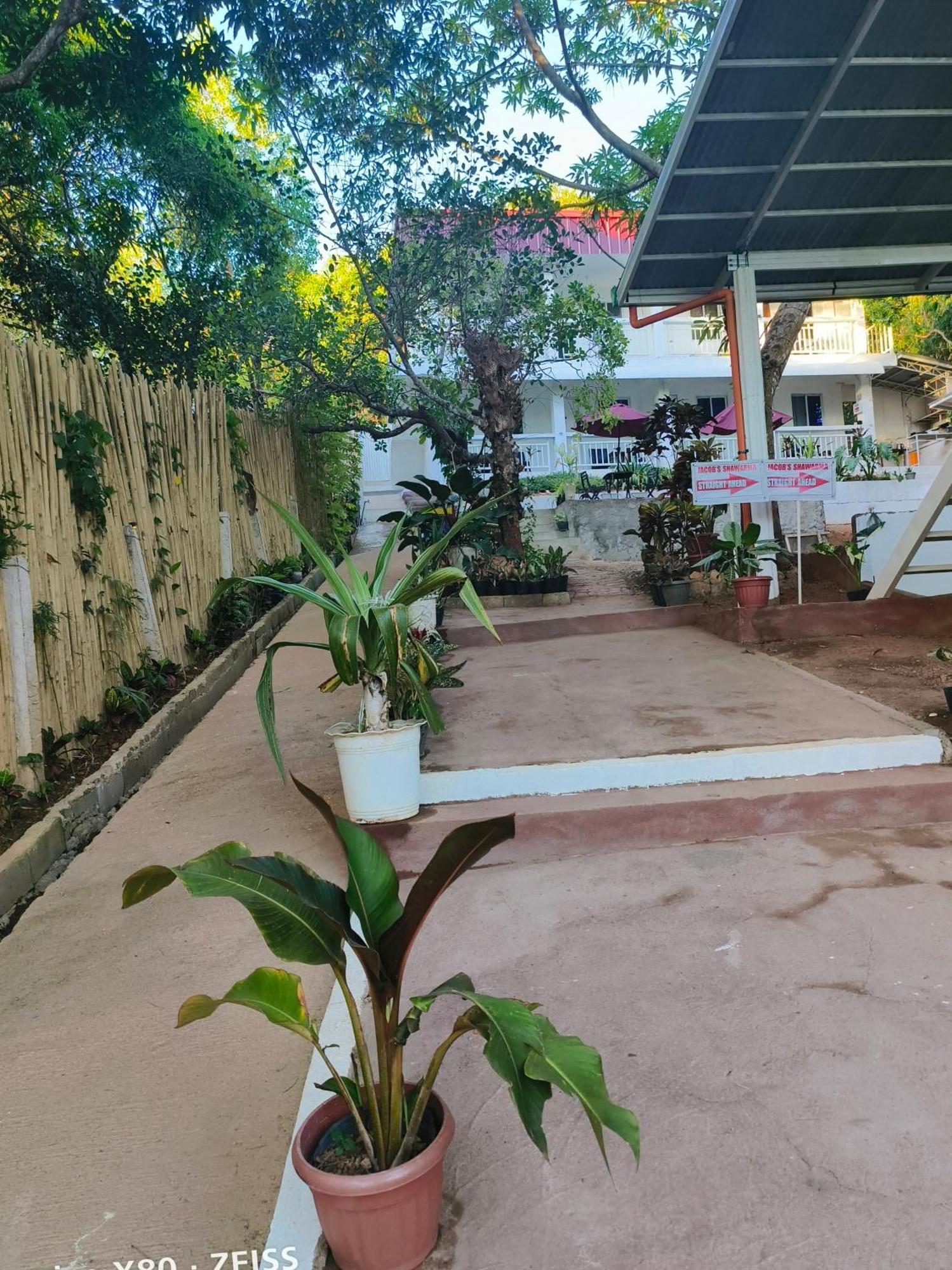 Ani Marie Guest House Корон Екстер'єр фото